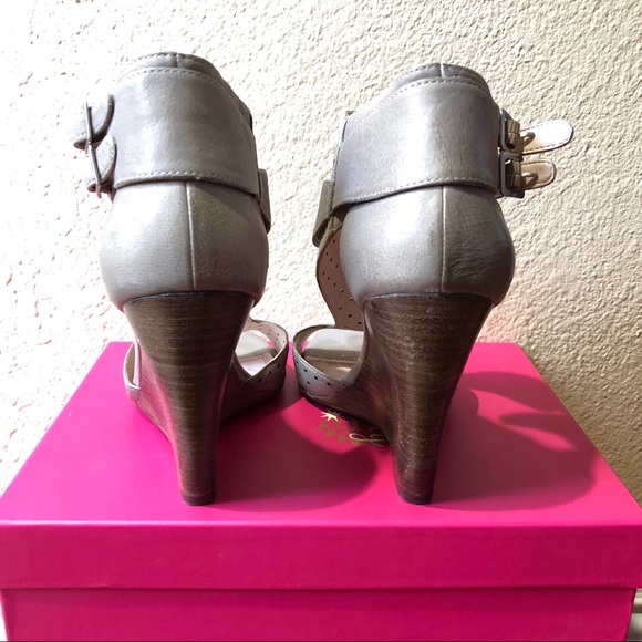 Strappy wedge - Picture 5 of 8